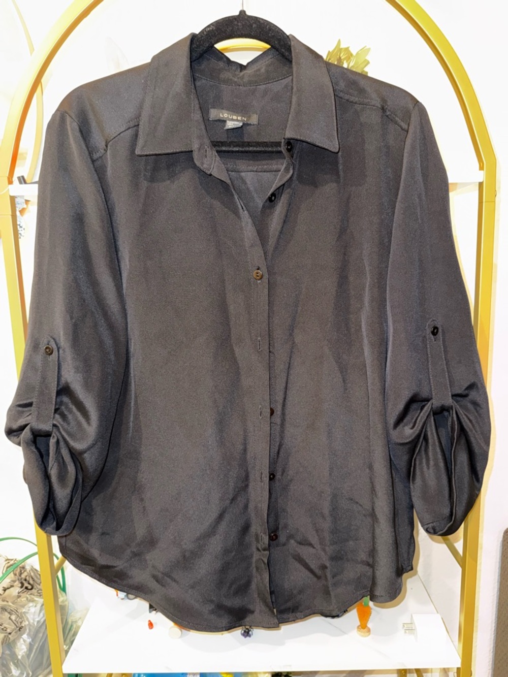 Louben Black Button-Down Roll-Sleeve Blouse
